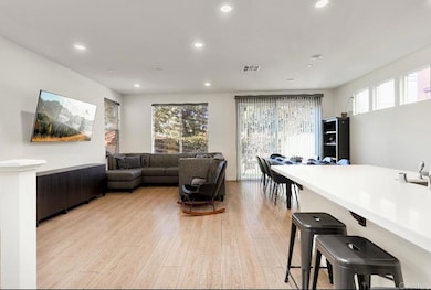 12835 W Hemingway Dr, San Fernando, CA 91340 - photo 2