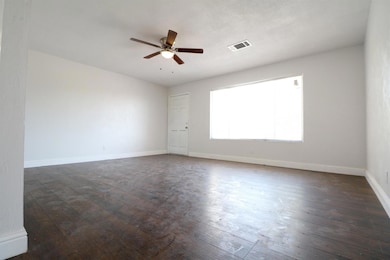 520 S Villa St, Porterville, CA 93257 - photo 4