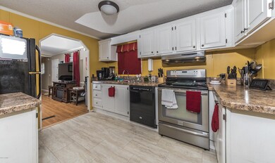 InkedKitchen 1_LI