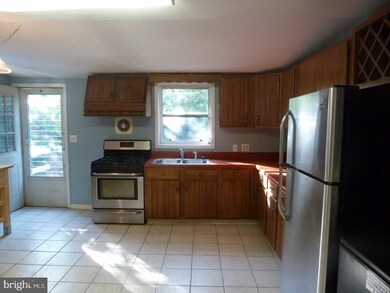 207 Dupont St, Philadelphia, PA 19127 - photo 7