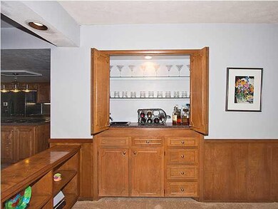 Save those extra steps to the kitchen with this Co