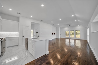 817 N Virginia St, Terrell, TX 75160 - photo 6