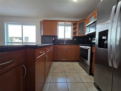 2438 SW 114th Ave, Miami, FL 33165 - photo 4