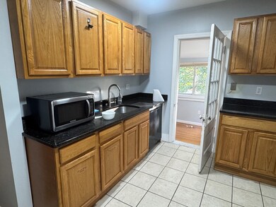 40 Plymouth St unit 2, Cambridge, MA 02141 - photo 2