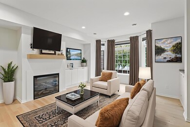 10830 Falling Water Ln unit C, Woodbury, MN 55129 - photo 2