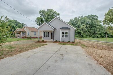 1504 Westover St, Lowell, NC 28098 - photo 2