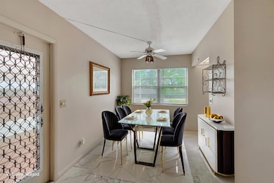 393 Fanshaw J unit 3930, Boca Raton, FL 33434 - photo 5