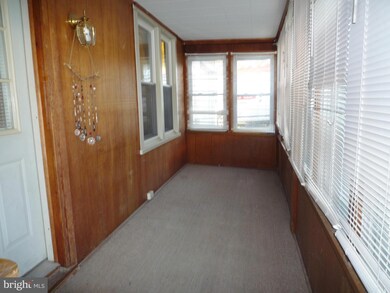 205 Knoxville Rd, Knoxville, MD 21758 - photo 2