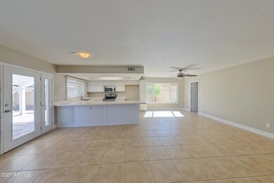 3911 S Willow Dr Tempe AZ-print-006-023-