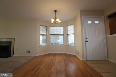 12 Fryer Ct, Hightstown, NJ 08520 - photo 3