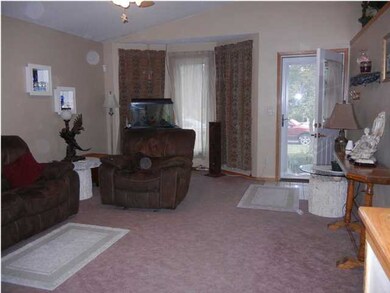 Spacious living room