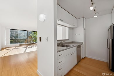300 3rd St unit 510, San Francisco, CA 94107 - photo 3