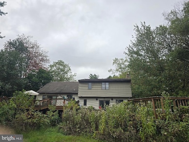 285 Pine Cove Ct, Lehighton, PA 18235 - photo 2