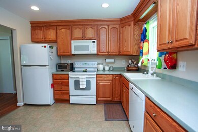 2300 Peggy Ln, Silver Spring, MD 20910 - photo 7