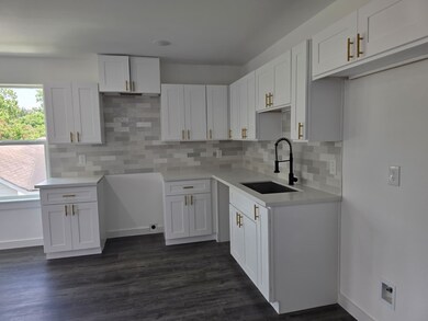 8414 Sandra St unit B, Houston, TX 77016 - photo 7