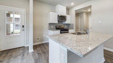 Longleaf - White - 6