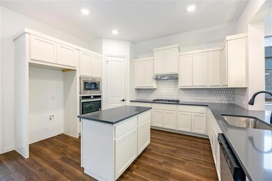 6812 Switchback Trail, North Richland Hills, TX 76182 - photo 3