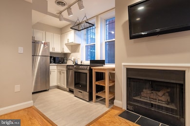 1731 Willard St NW unit 102, Washington, DC 20009 - photo 3