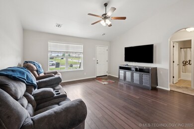 8661 S 264th East Ave, Broken Arrow, OK 74014 - photo 4