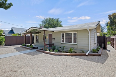 01 - Exterior View (2)