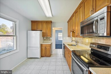 14914 Laurel Oaks Ln, Laurel, MD 20707 - photo 7