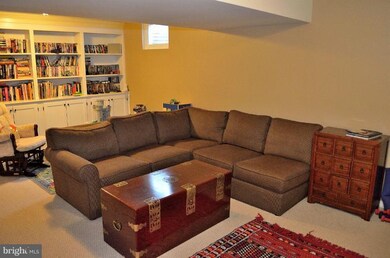 10207 Marshall Pond Rd, Burke, VA 22015 - photo 3