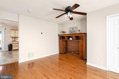 87 Danbury Ct, East Windsor, NJ 08520 - photo 5