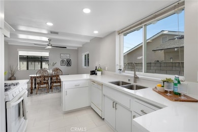 15230 Weeks Dr, La Mirada, CA 90638 - photo 4