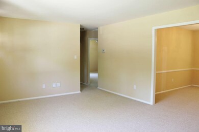 7422 Convair Dr, Alexandria, VA 22306 - photo 5