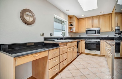 22011 Callado Way, Topanga, CA 90290 - photo 5