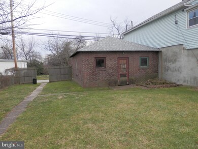 3409 W 3rd St, Marcus Hook, PA 19061 - photo 2