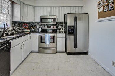 1421 Brookdale Dr, Asheboro, NC 27205 - photo 7