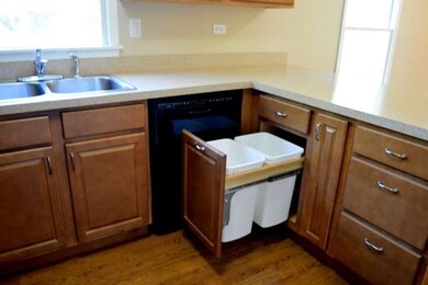 1061 Alameda Dr, Aurora, IL 60506 - photo 7