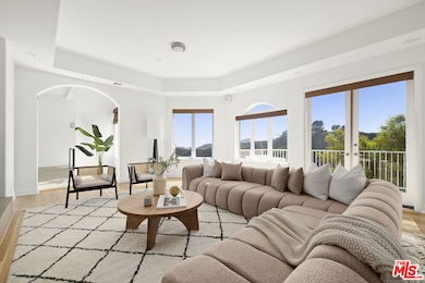 1939 Stradella Rd, Los Angeles, CA 90077 - photo 7