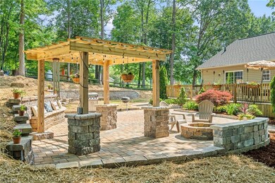 2200 Cedarwood Ct, Asheboro, NC 27205 - photo 4