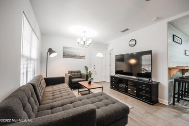 2830 Parr Ct W, Jacksonville, FL 32216 - photo 7