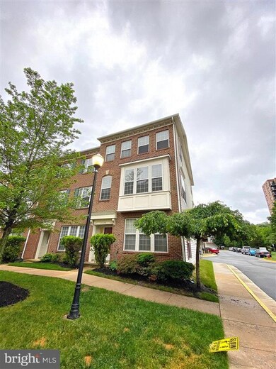 2376 Huntington Station Ct, Alexandria, VA 22303 - photo 3