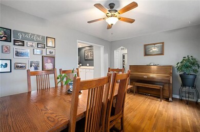 1063 66th St, Windsor Heights, IA 50324 - photo 5