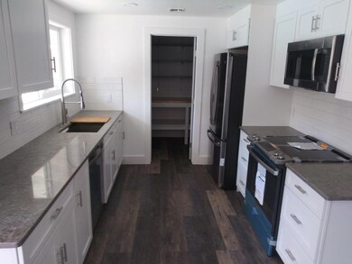 1314 NW Prospect Ave, Grants Pass, OR 97526 - photo 3