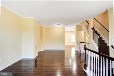 9813 Tulip Tree Dr, Bowie, MD 20721 - photo 3