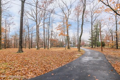 360 Rockwood Ln, Mount Washington, KY 40047 - photo 6