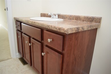 43 Millers Farm Dr unit 36, Rochester, NH 03868 - photo 4