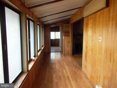 22 Oakridge Dr, Harpers Ferry, WV 25425 - photo 5