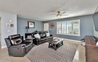 3208 W McRae Way-large-005-003-3208 W Mc