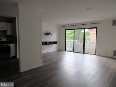 2016 Ravens Row unit 2016, Marlton, NJ 08053 - photo 2