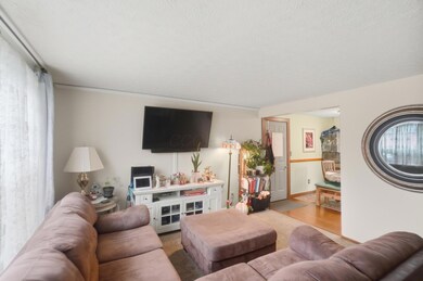 4950 Cherry Creek Pkwy S, Columbus, OH 43228 - photo 4