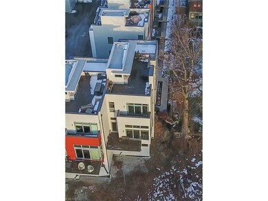 11 Clifton Pointe - a spectacular end unit condo