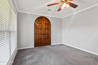 207 N Willliam Dr-2