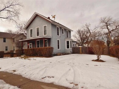 1114 E 13th St, Davenport, IA 52803 - photo 2