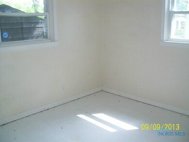 5042 Goodwill Rd, Toledo, OH 43613 - photo 4